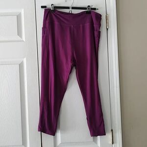 Starting Point eggplant purple capri leggings  with side pockets  Sz XL NWOT